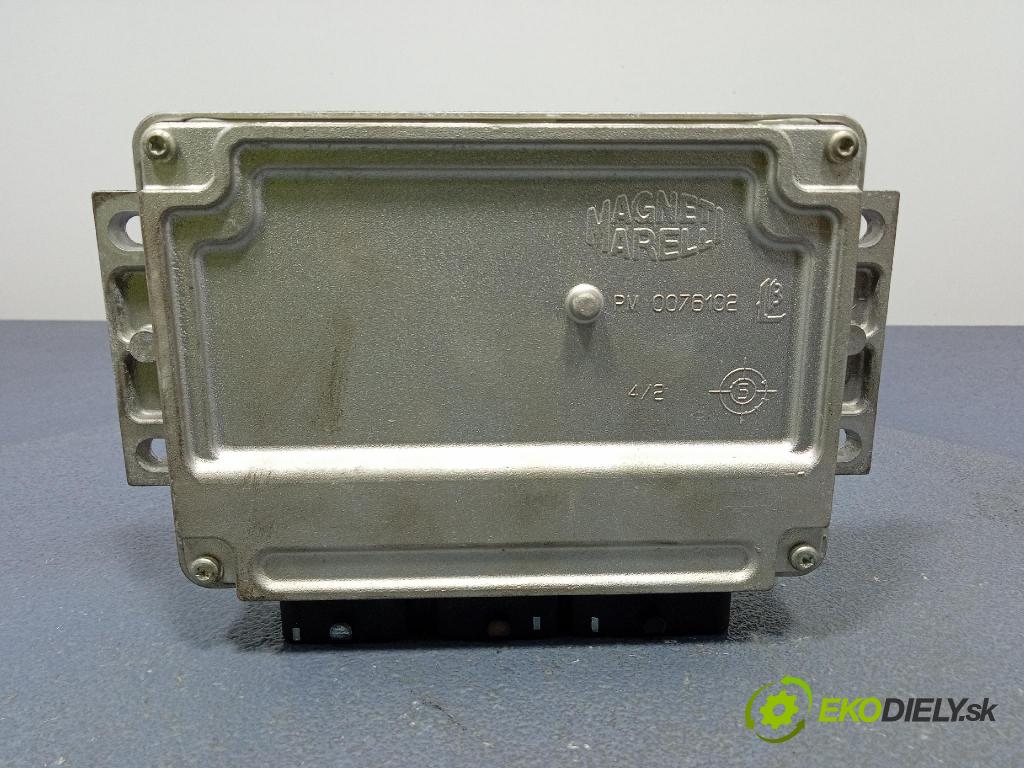 Citroen C5 2006 riadiaca jednotka Motor: 9659580780