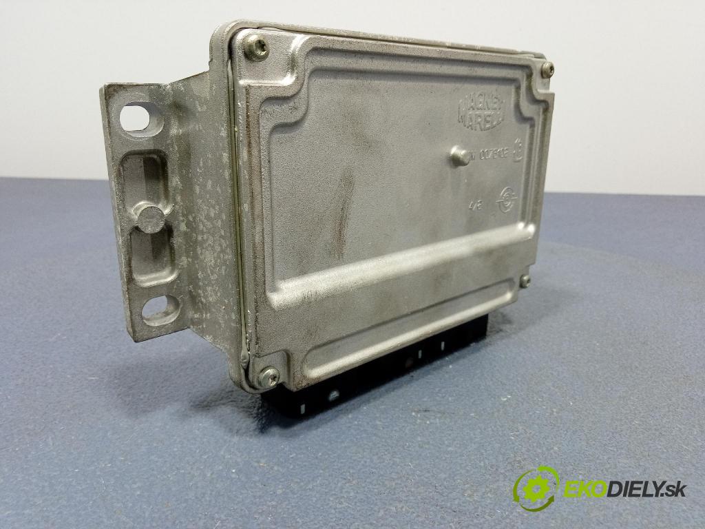 Citroen C5 2006 riadiaca jednotka Motor: 9659580780