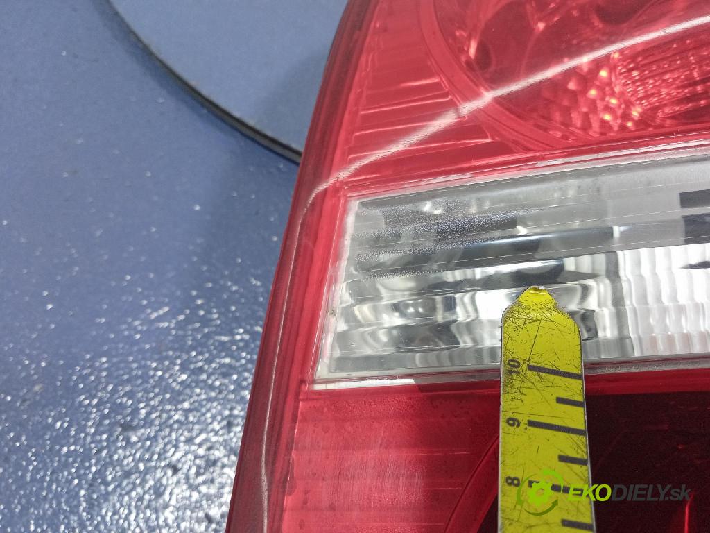 Vw Touran 2004 svetlo / reflektor zad Prava: Vonkajsia: 441-1958R