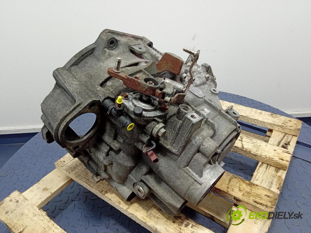 Vw Touran 2004 prevodovka Manualna KXD
