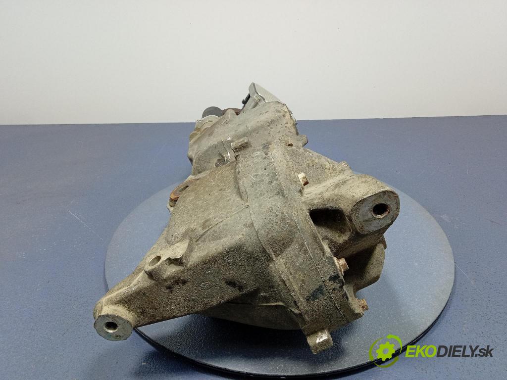 Volvo XC90 2006 Most: Zadný: 01023869