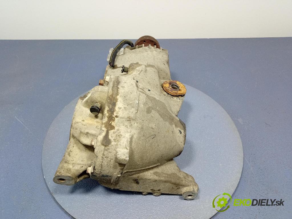 Volvo XC90 2006 Most: Zadný: 01023869