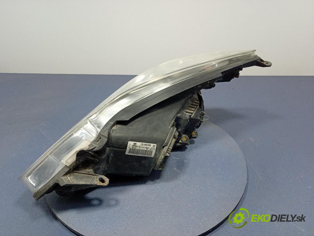 Opel Corsa 2007 Reflektor: v pravo: 13186382