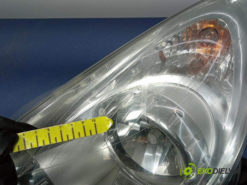Opel Corsa 2007 Reflektor: Vľavo: 13186381