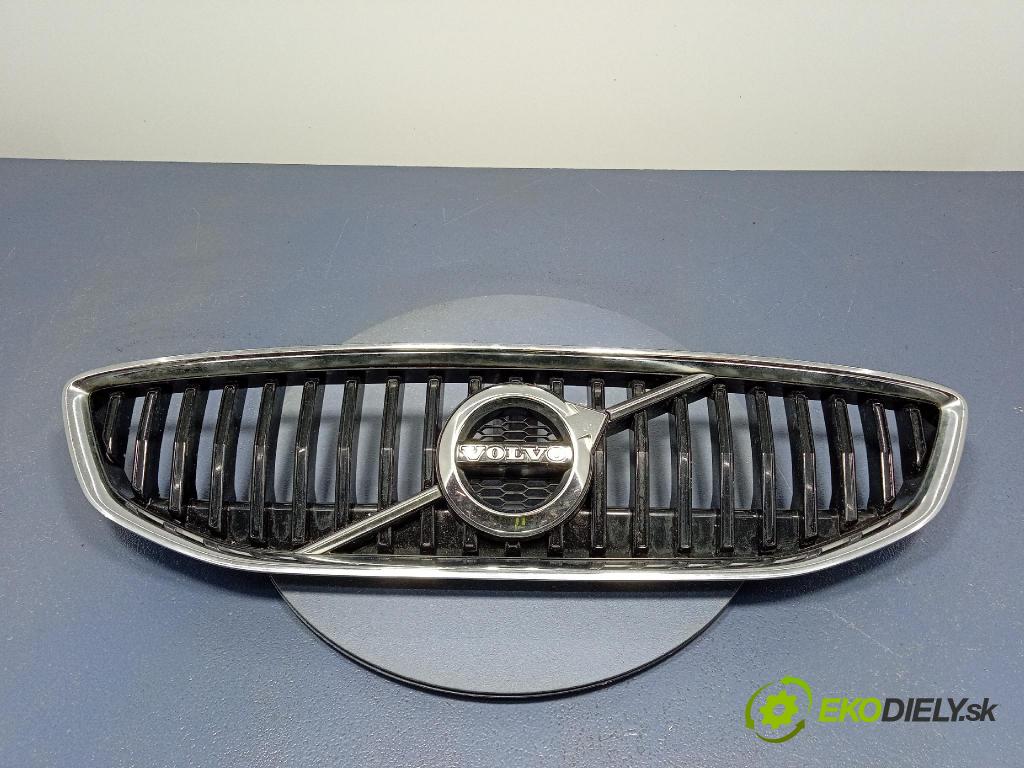Volvo V40 2016 miežka / Gril: 31424328