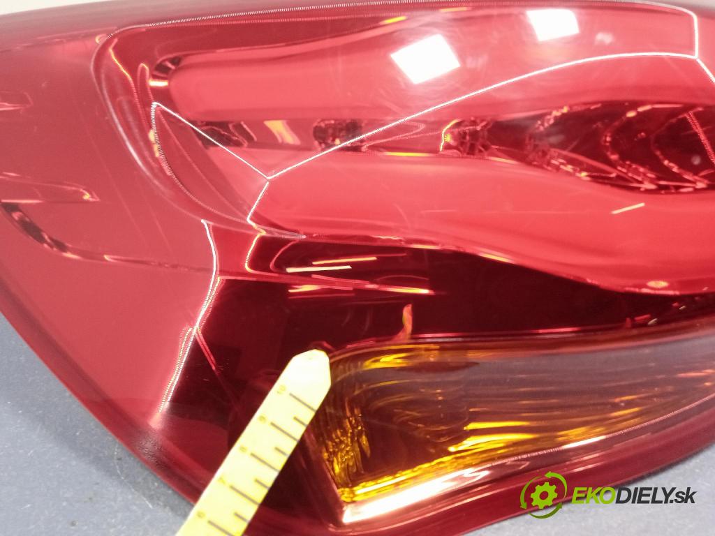 Kia Ceed 2014 svetlo / reflektor zad Prava: Vonkajsia: 92401-A23
