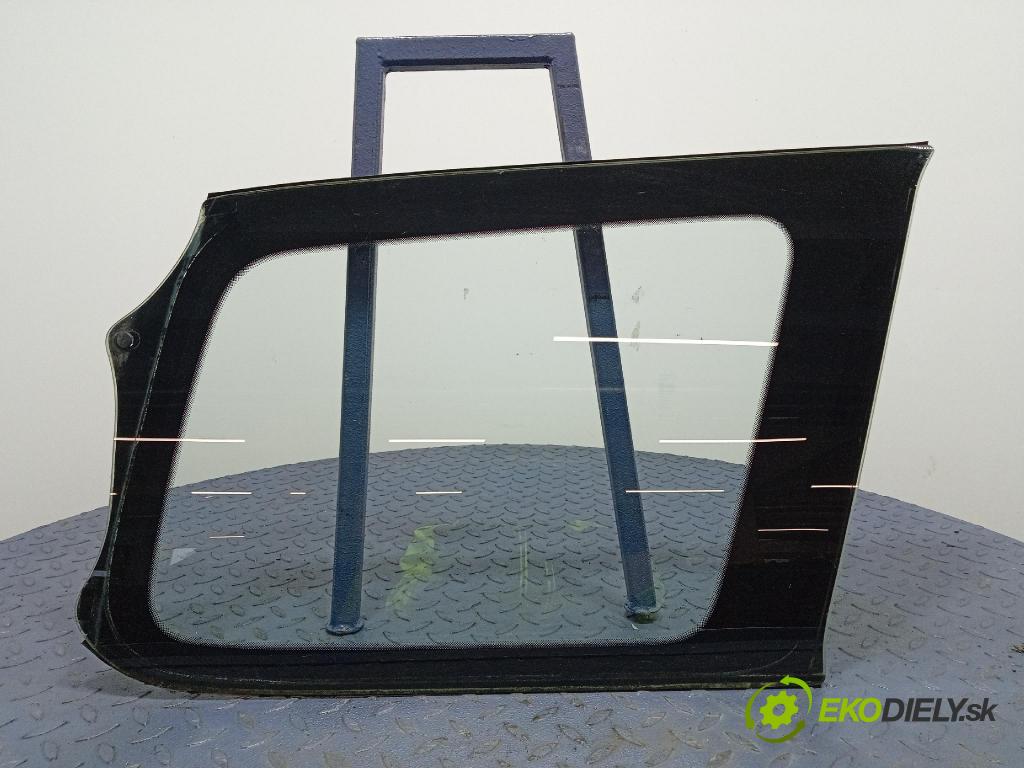 Suzuki Vitara 2003 sklo Karoséria: zad