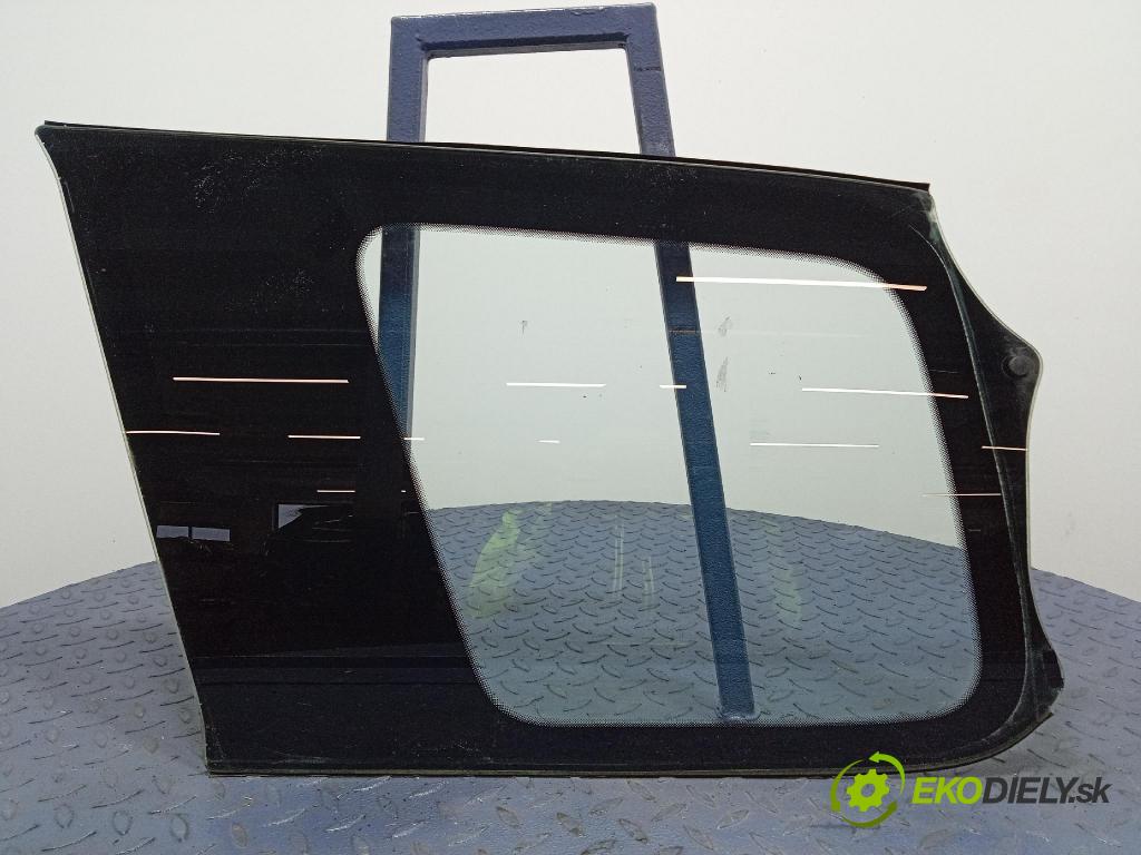 Suzuki Vitara 2003 sklo Karoséria: zad