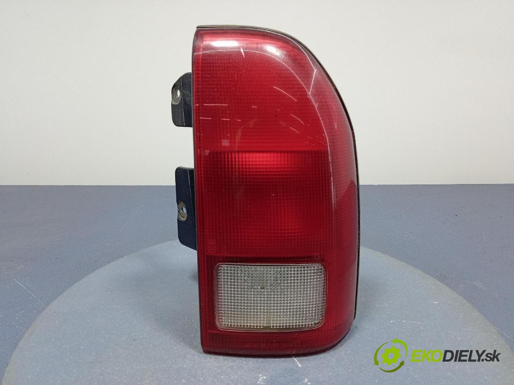 Suzuki Vitara 2003 svetlo / reflektor zad Prava: Vonkajsia: 132-32080