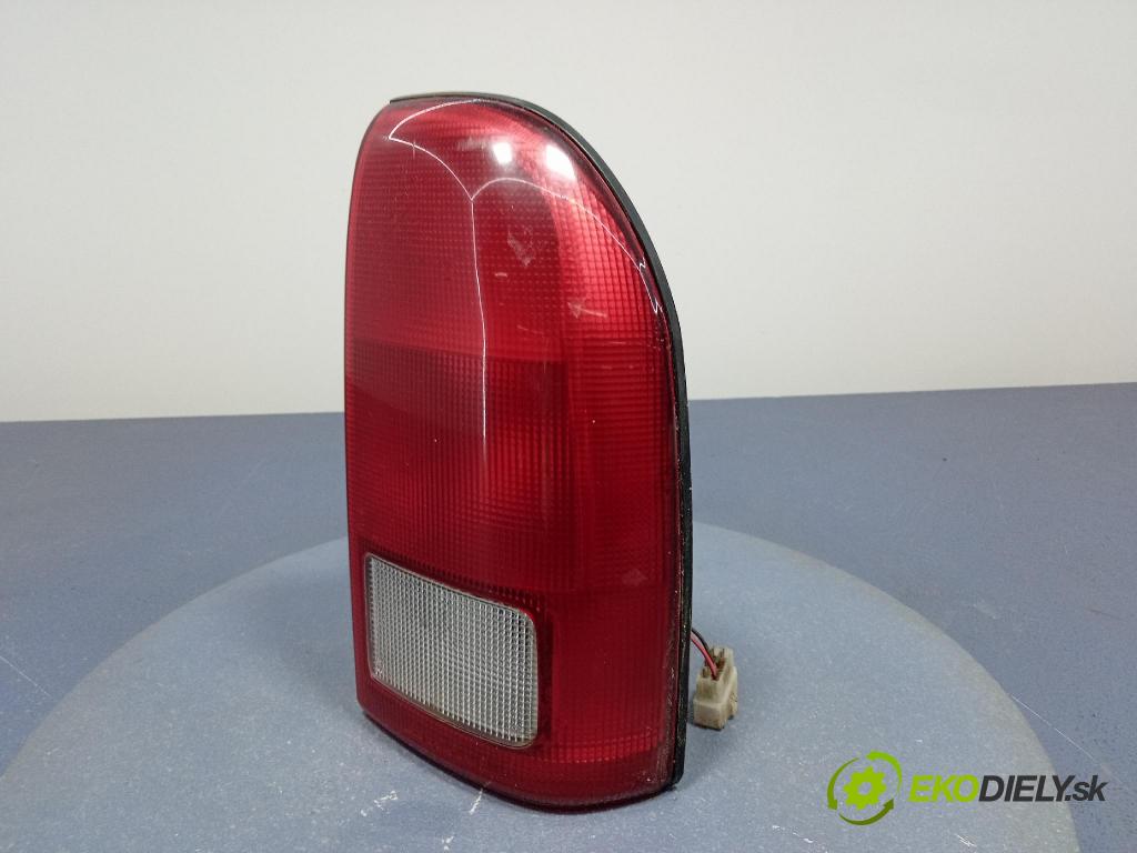 Suzuki Vitara 2003 svetlo / reflektor zad Prava: Vonkajsia: 132-32080