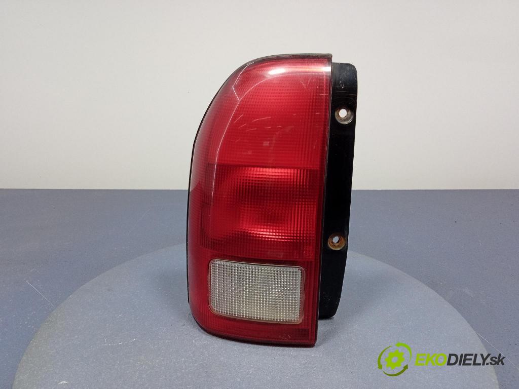 Suzuki Vitara 2003 svetlo / reflektor zad ľavá Vonkajsia: 132-32080