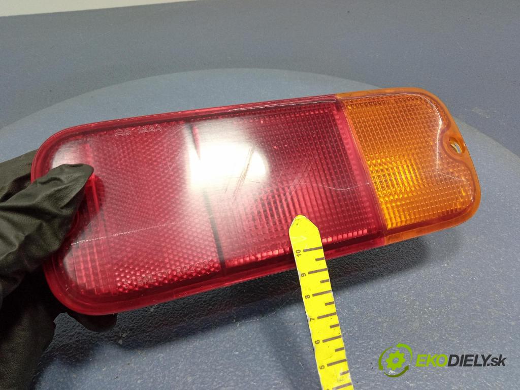 Suzuki Vitara 2003 svetlo / reflektor zad Prava: Vonkajsia:
