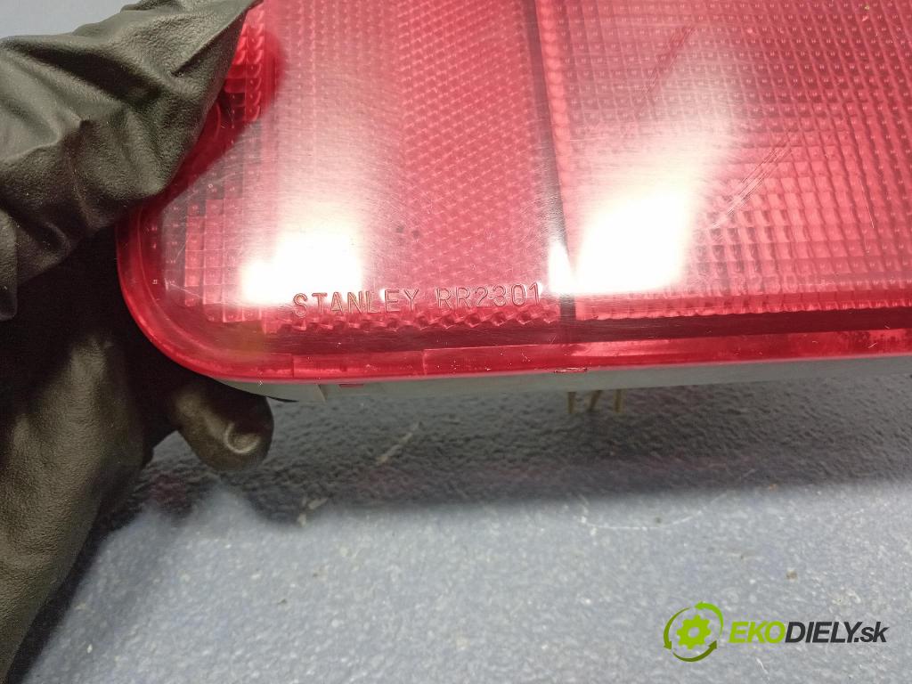 Suzuki Vitara 2003 svetlo / reflektor zad Prava: Vonkajsia: 