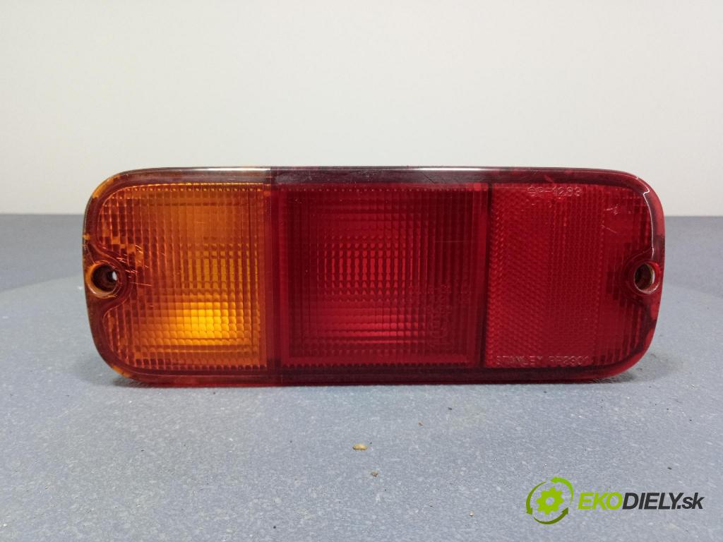 Suzuki Vitara 2003 svetlo / reflektor zad ľavá Vnútri: