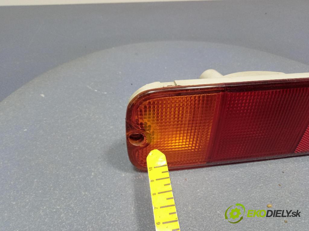 Suzuki Vitara 2003 svetlo / reflektor zad ľavá Vnútri: