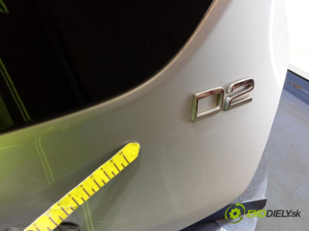 Volvo V40 2016 zadna dveře kufra: kufra: