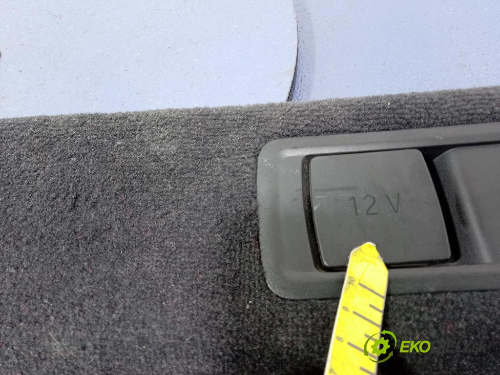 Bmw X5 2019 Čalounictví: kufra: 7479780