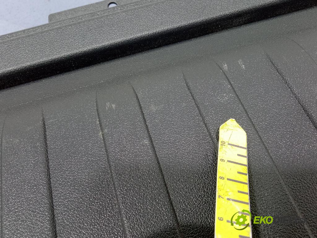 Bmw X5 2019 lišta kufra: 7438950
