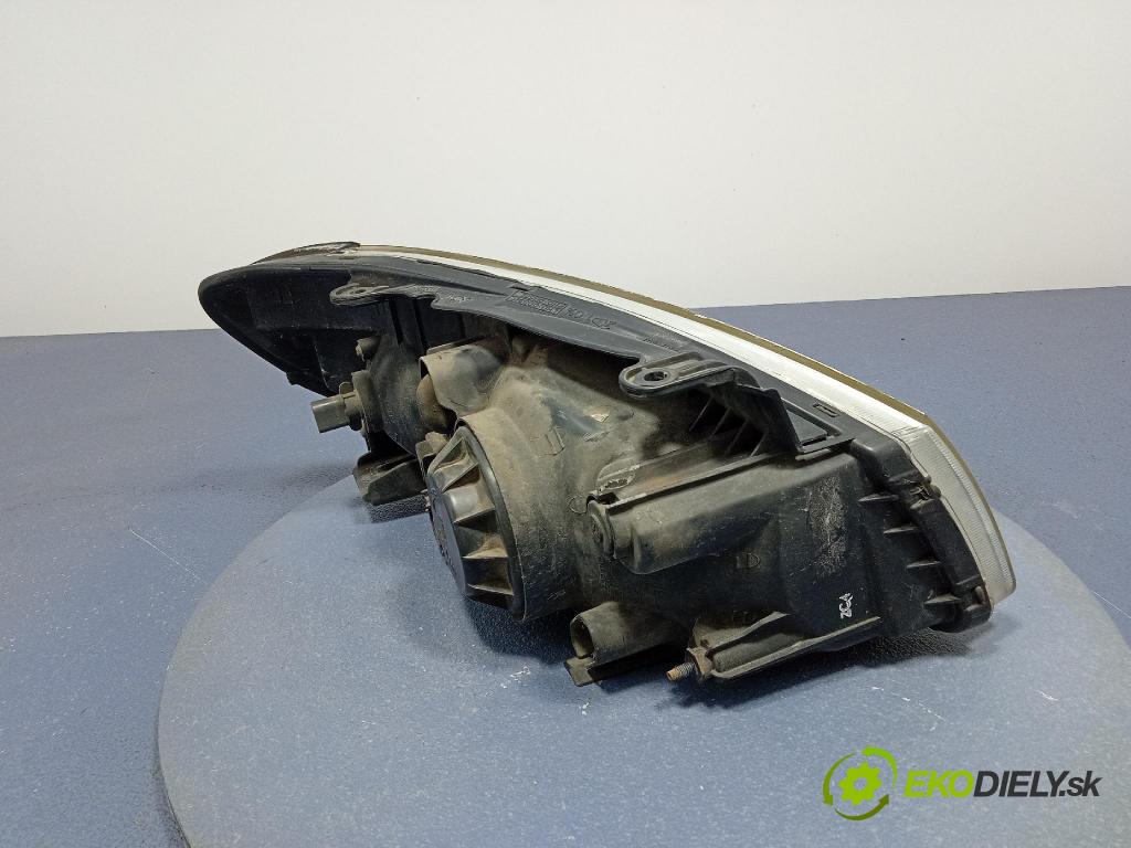 Kia Cerato 2004 Reflektor: Vľavo: 92101-2F0