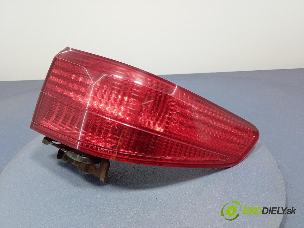 Honda Accord 2005 svetlo / reflektor zad Prava: Vonkajsia: P2770R