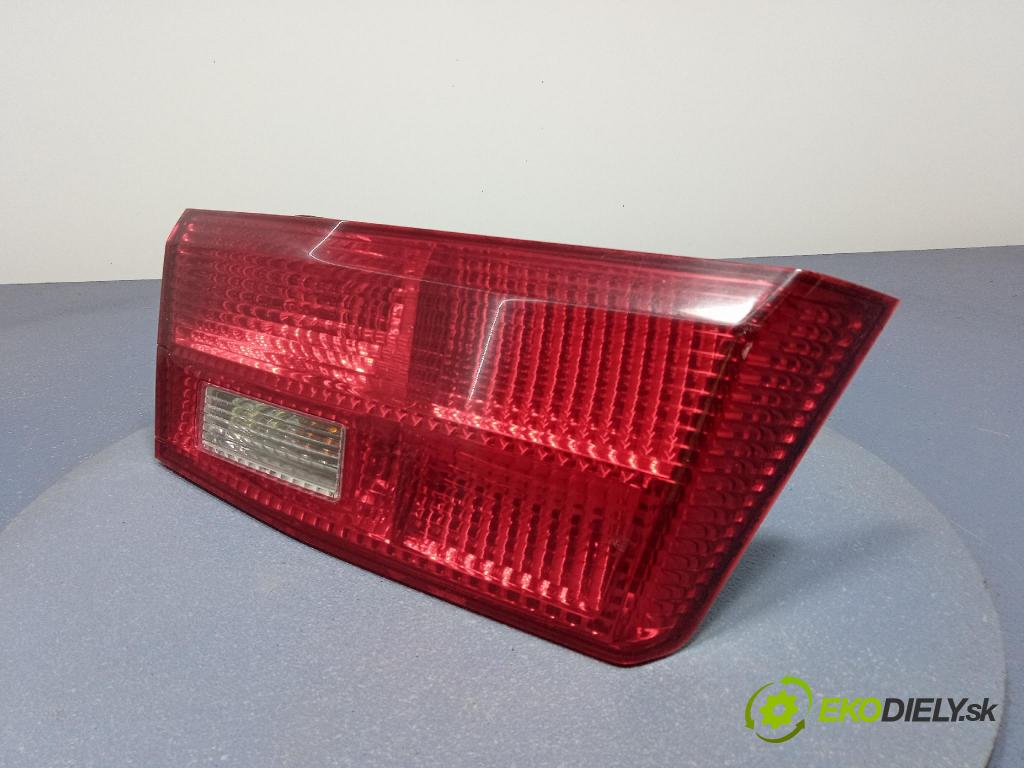 Honda Accord 2005 svetlo / reflektor zad ľavá Vnútri: P4967L