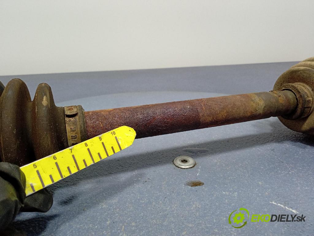 Suzuki Vitara 2003 poloos ľavá Predné 