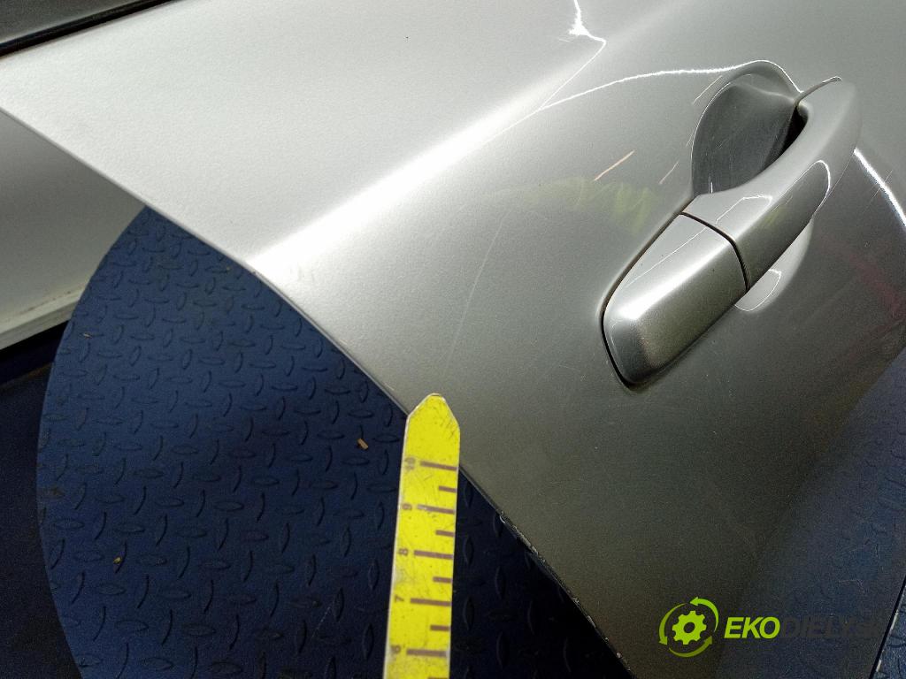 Volvo V40 2016 dvere Predné pravé