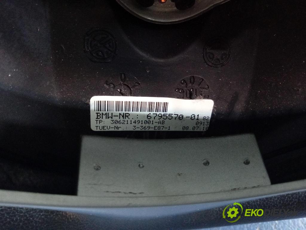 Bmw Seria 1 2005 volant 6795570
