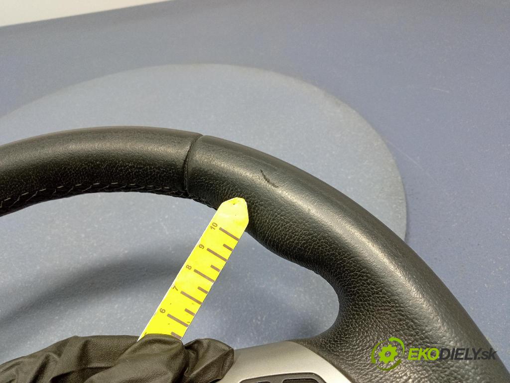 Bmw Seria 1 2005 volant 6795570