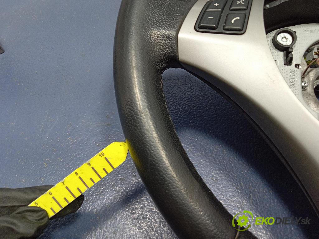 Bmw Seria 1 2005 volant 6795570