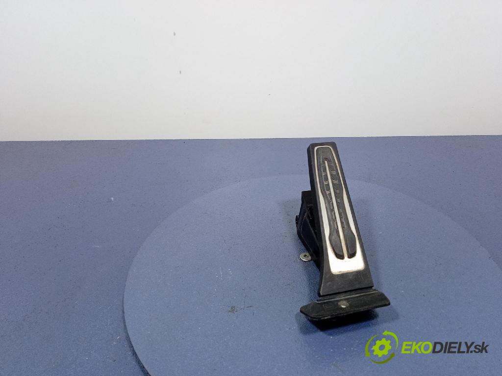 Bmw X5 2019 pedal Plyn: 6871053