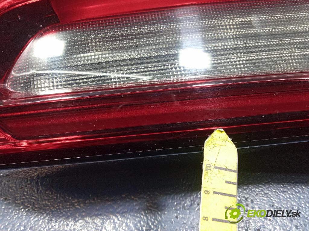 Bmw X5 2019 svetlo / reflektor zad Prava: Vnútri: 7931996