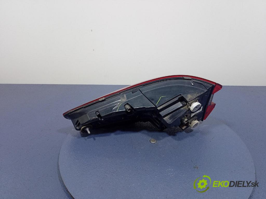 Bmw X5 2019 svetlo / reflektor zad Prava: Vonkajsia: 7442260