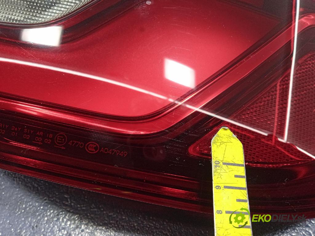 Bmw X5 2019 svetlo / reflektor zad Prava: Vonkajsia: 7442260