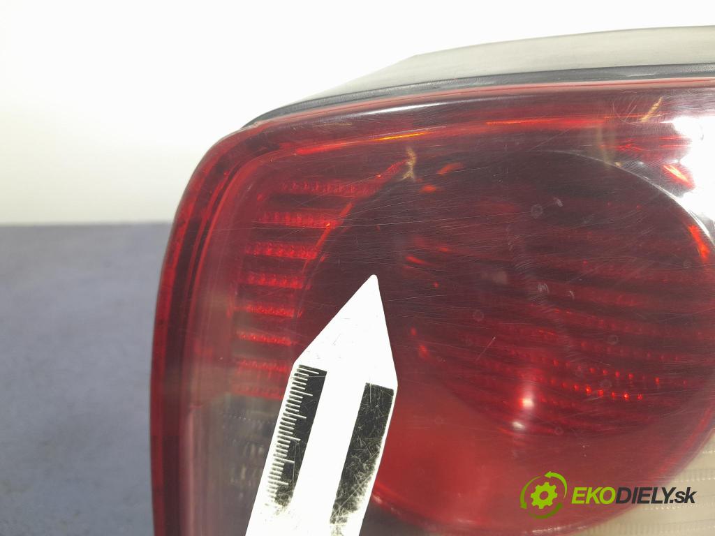 Vw Passat 2002 svetlo / reflektor zad Prava: Vonkajsia: 11-A209B