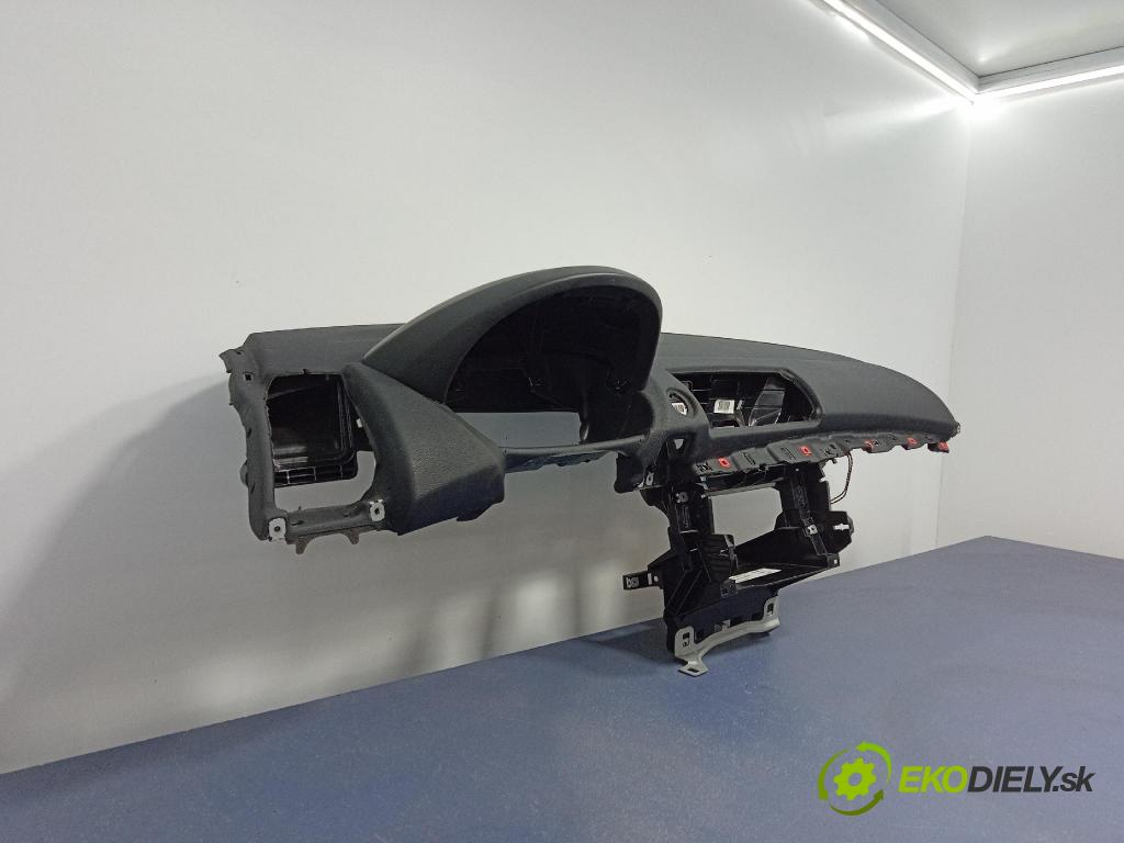 Bmw Seria 1 2005 kokpit,pristrojová doska 7051505