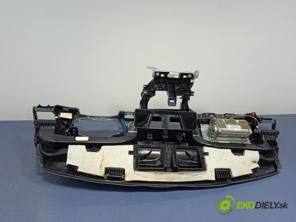 Bmw Seria 1 2005 kokpit,pristrojová doska 7051505
