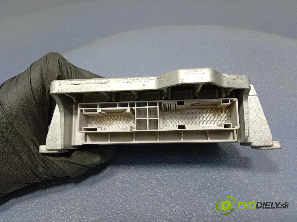 Bmw Seria 1 2005 kokpit,pristrojová doska 7051505