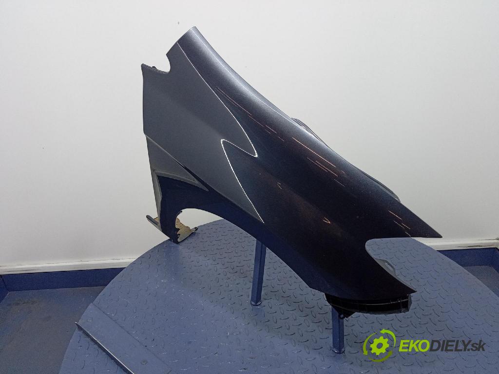 Honda Fr-v 2004 blatník Predné v pravo: 01