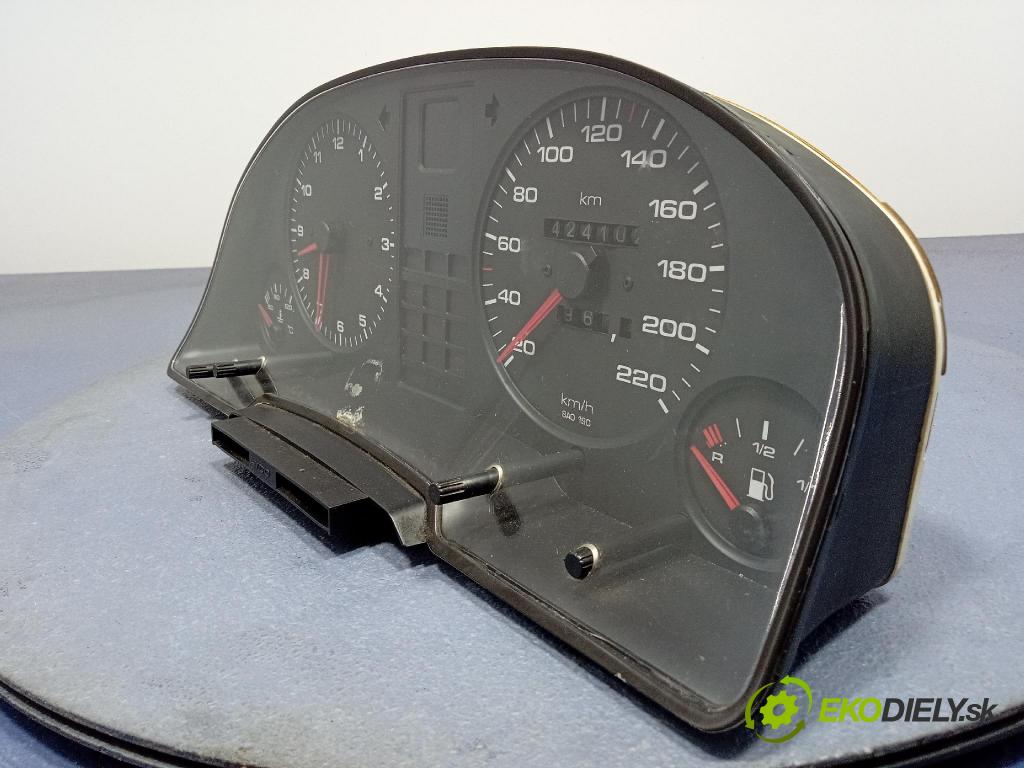 Audi 80 1993 prístrojovka/ budíky 8A0919033CA