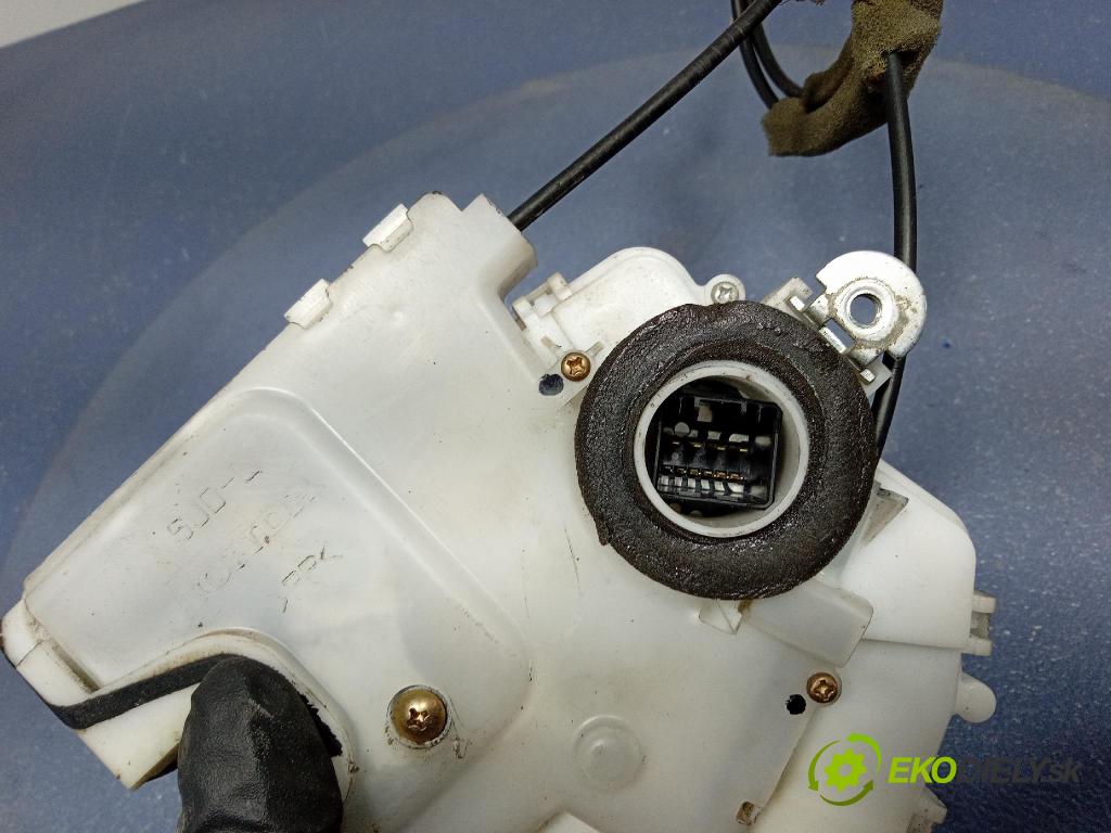 Honda Fr-v 2004 zámok dvere Predné Vľavo: 01