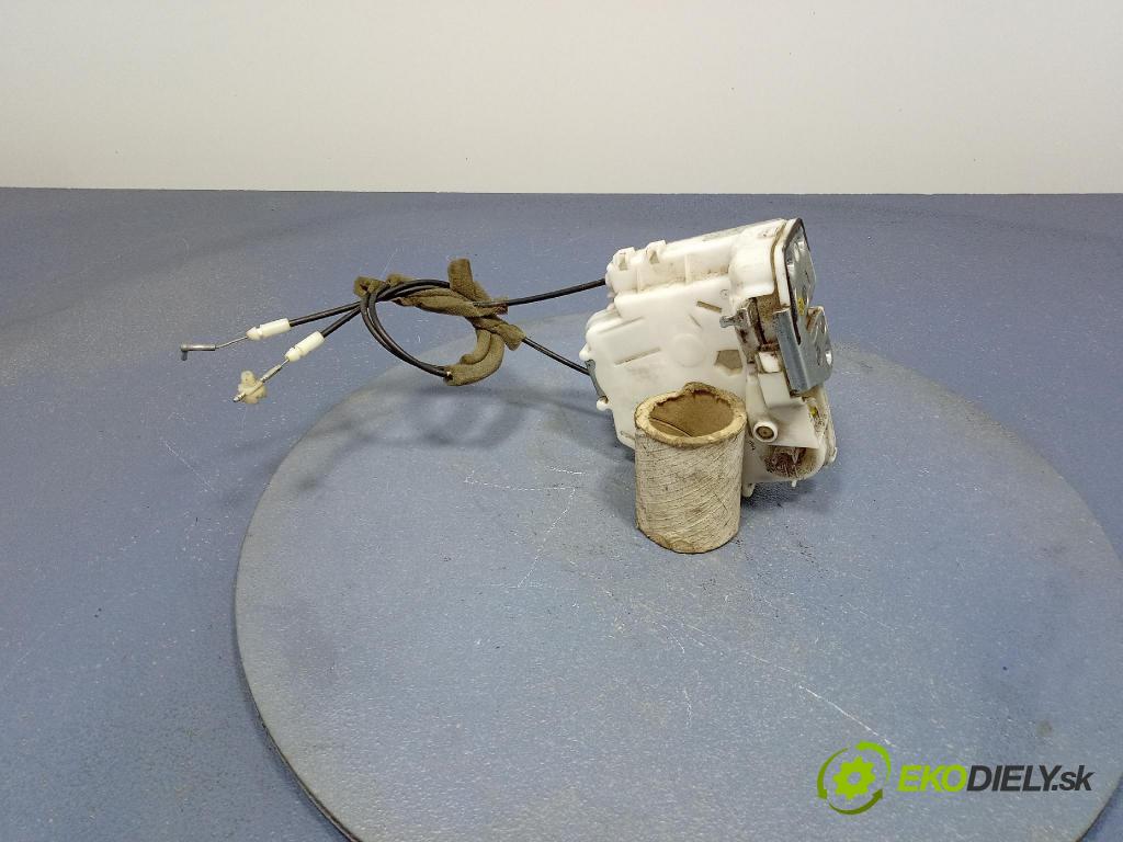 Honda Fr-v 2004 zámok dvere Predné Vľavo: 01