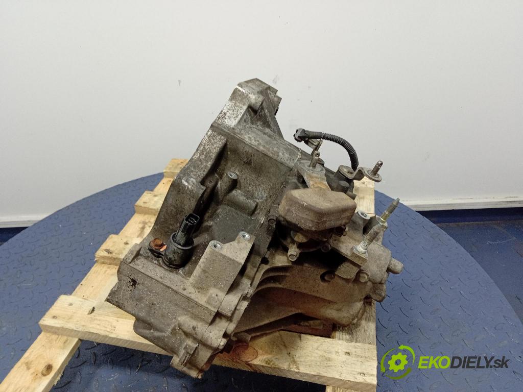 Honda Fr-v 2004 prevodovka Manualna