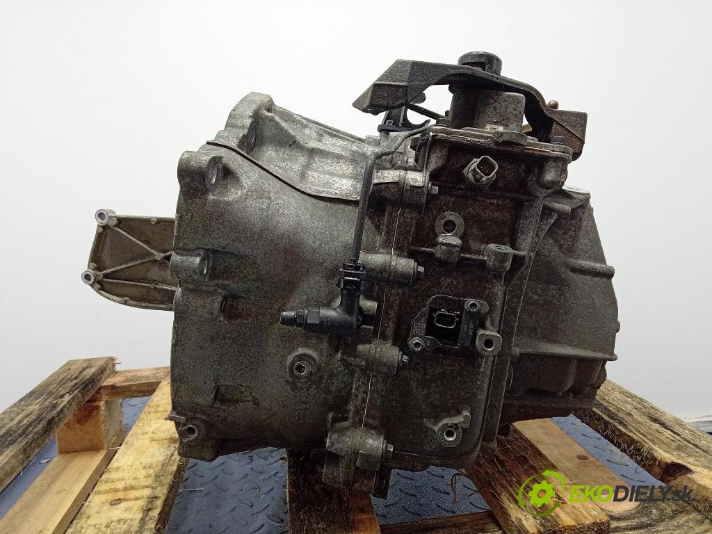 Volvo V40 2016 prevodovka Manualna FU1R 7002 AEC