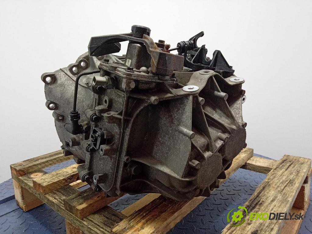 Volvo V40 2016 prevodovka Manualna FU1R 7002 AEC