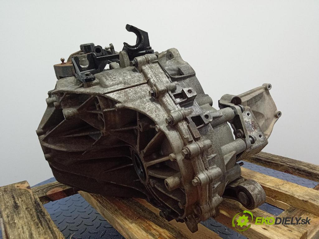 Volvo V40 2016 prevodovka Manualna FU1R 7002 AEC