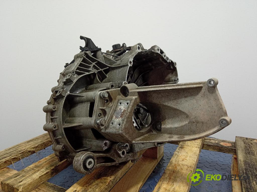 Volvo V40 2016 prevodovka Manualna FU1R 7002 AEC