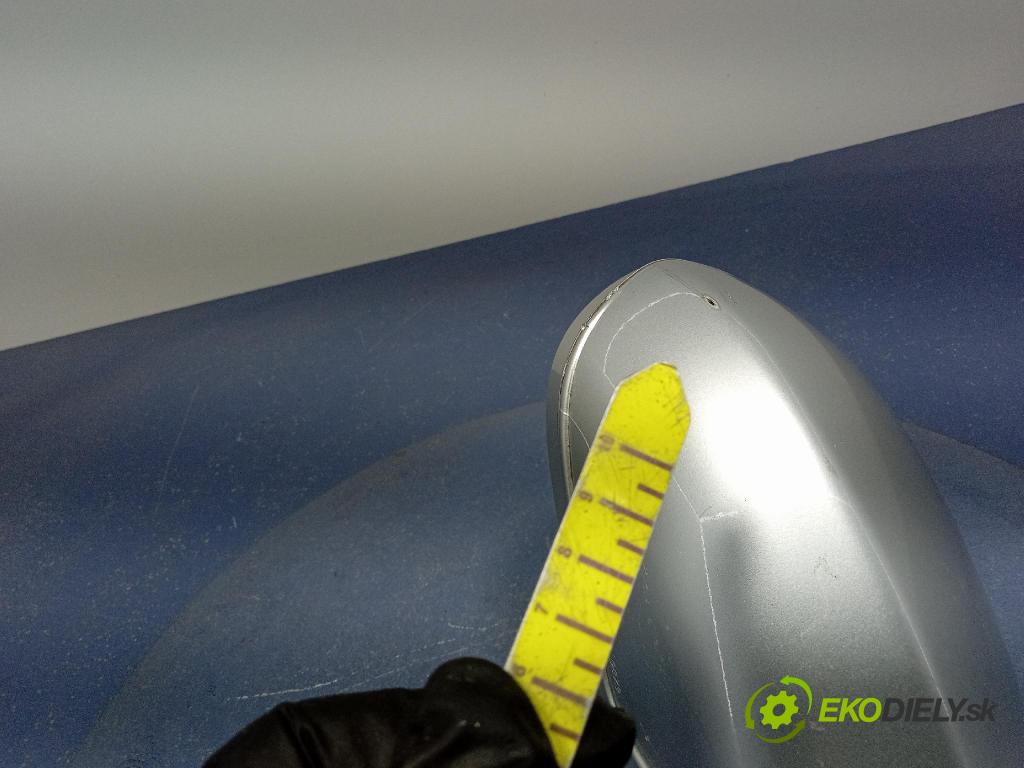Opel Corsa 2008 zrkadlo pravé 01