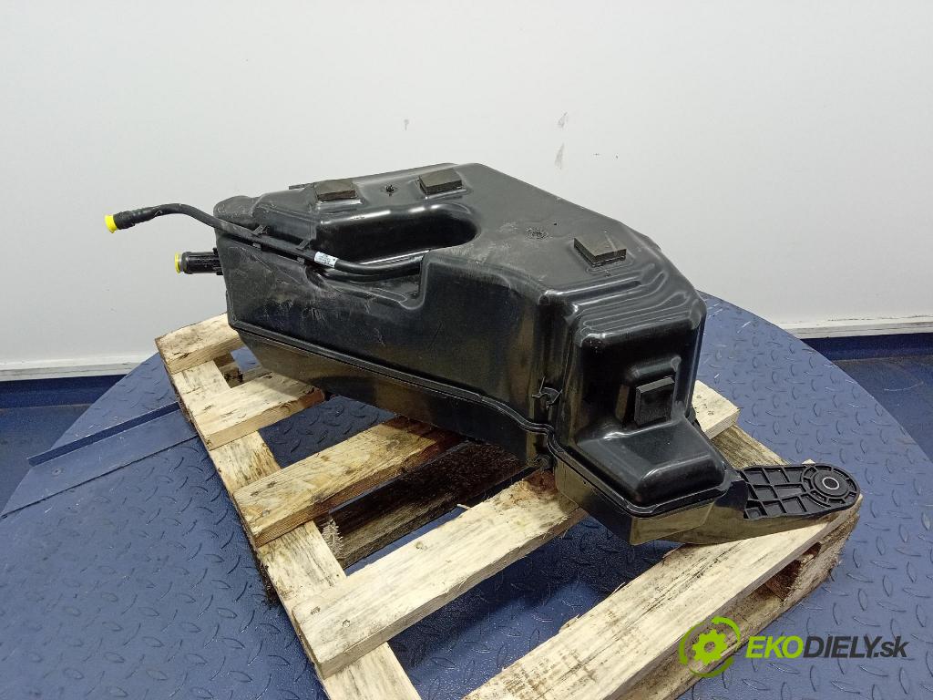 Bmw X5 2019 Nádrž: AdBlue: 7440009