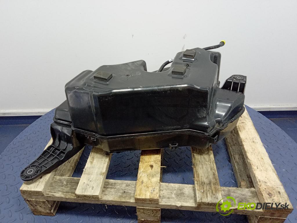 Bmw X5 2019 Nádrž: AdBlue: 7440009